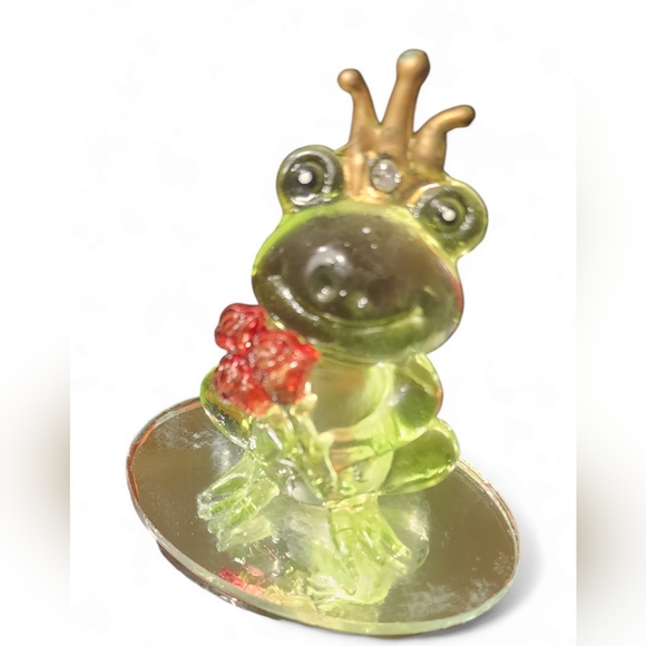 Adorable little glass frog - Picture 2 of 2